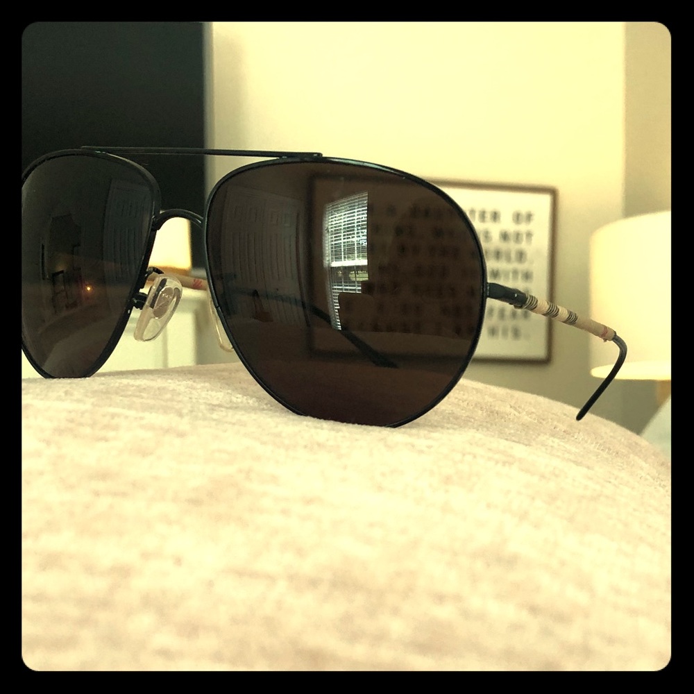 🚨Burberry sunglass🚨